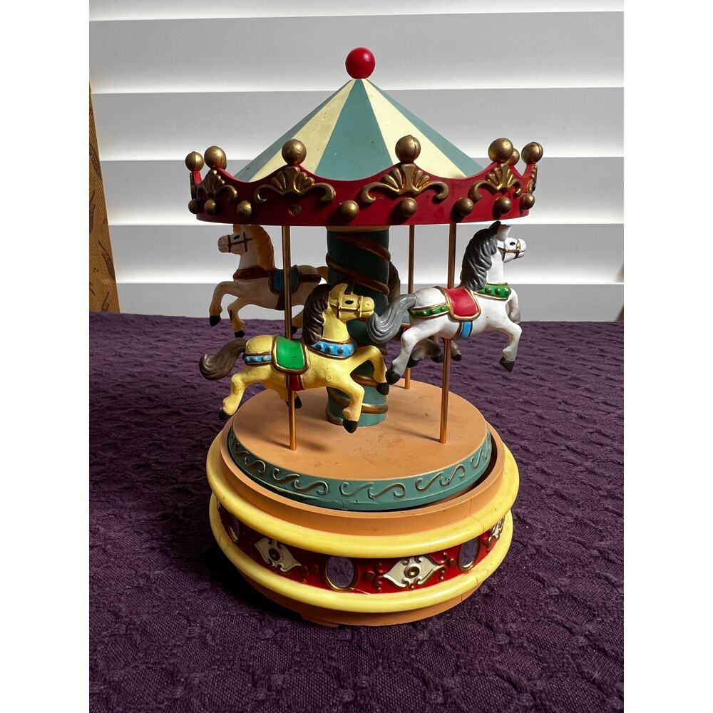 Rare 1980 Enesco Musical Carousel 4-Horse Music Box - Tested & Working